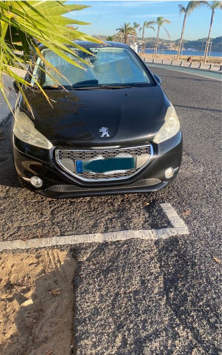 Peugeot 208 Allure 1.6 – 2012