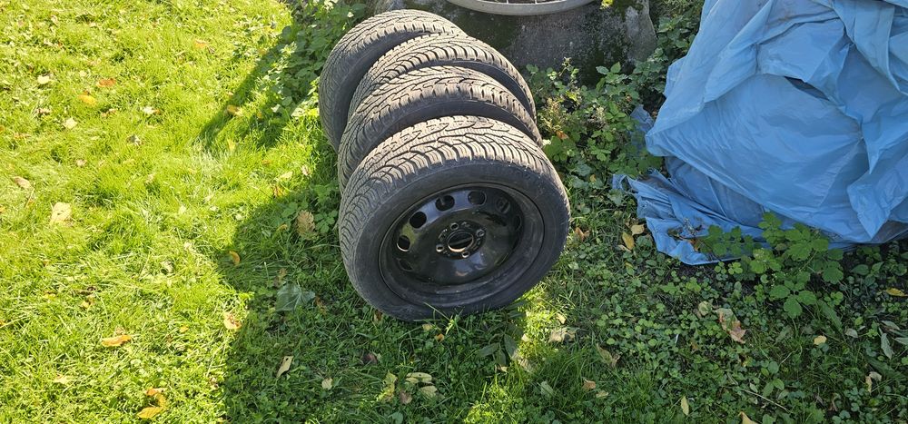Felgi 15" 4x108 z oponami 195/50/15 wielosezon.Jak nowe