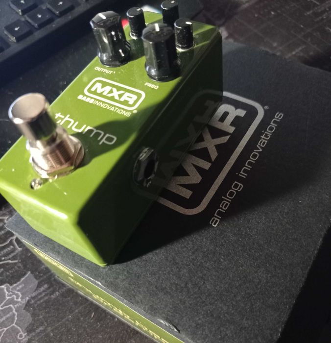MXR M281 Thump Bass Preamp, efekt basowy