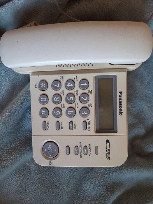 Panasonic KX-TG8207  PANASONIC KX-TS2356UA: