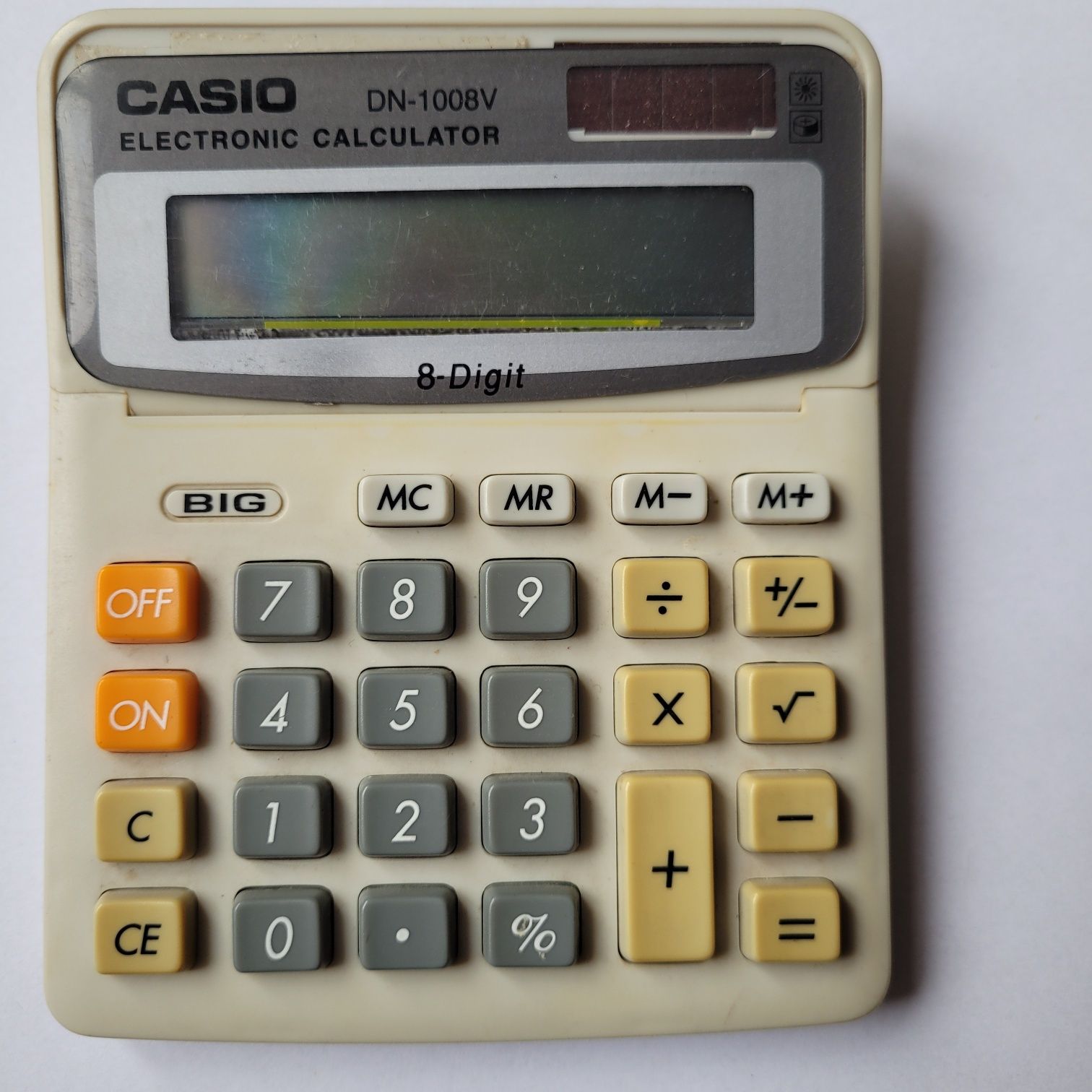 Електронний калькулятор Casio