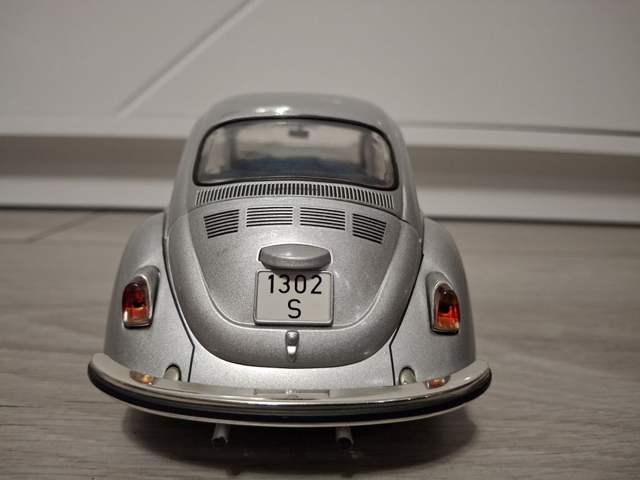 Samochód Kolekcjonerski Volkswagen Kafer Garbus Revell 1:18