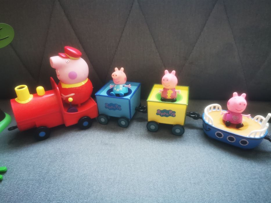 Zestaw domek na drzewie i ciuchcia