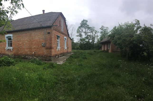 Будинок у Махнівці ( Комсомольському )