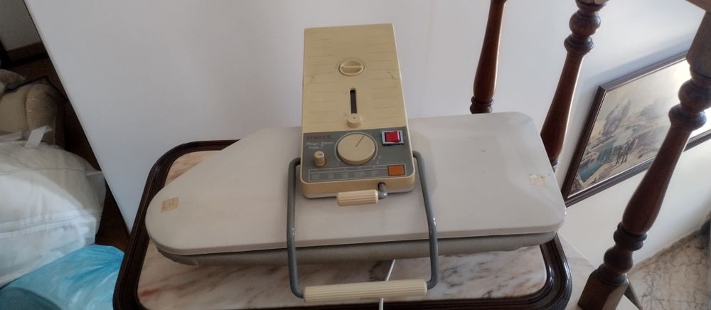 Máquina de passar a ferro