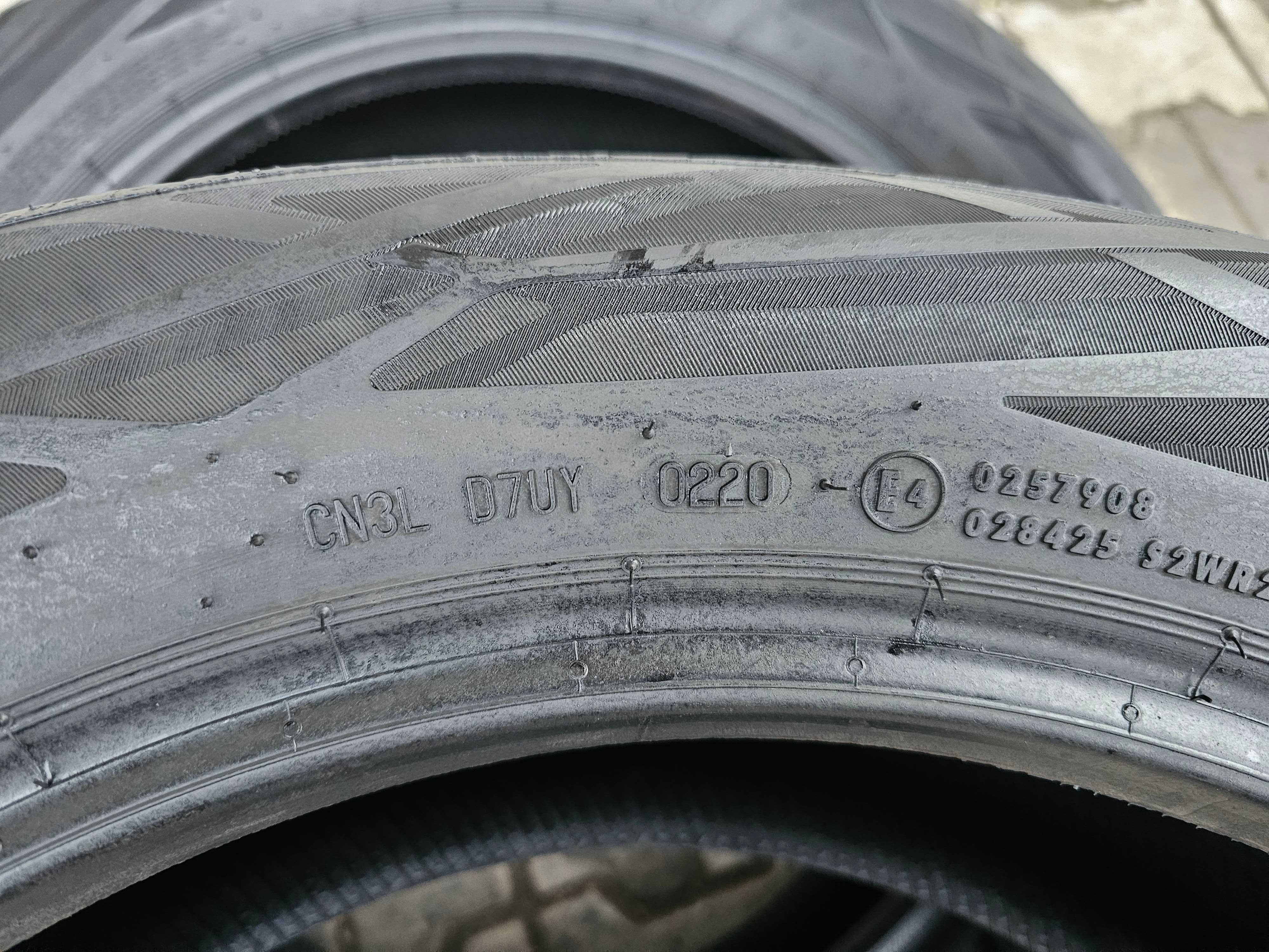 Lato Continental 235/55 R18 5mm