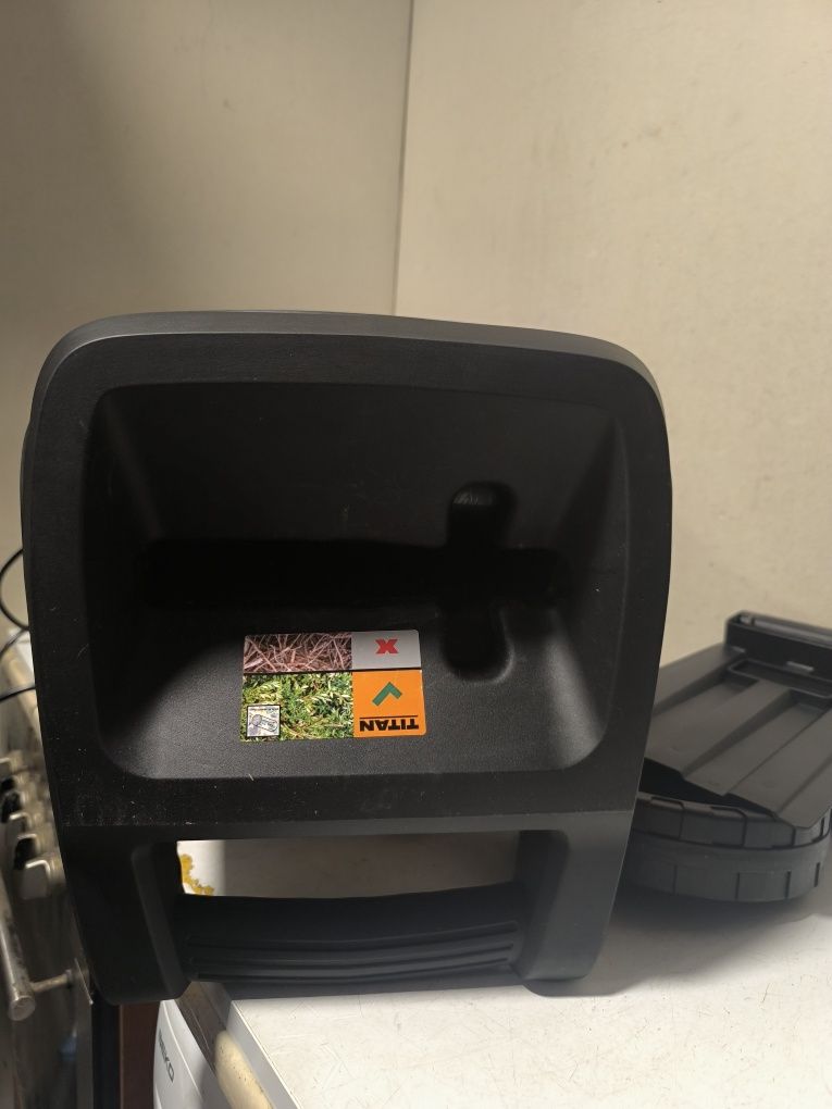 Rozdrabniacz do gałęzi 2400W