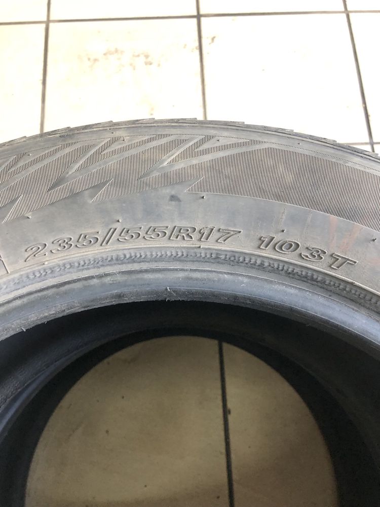 Пара резины зима 235/55/17