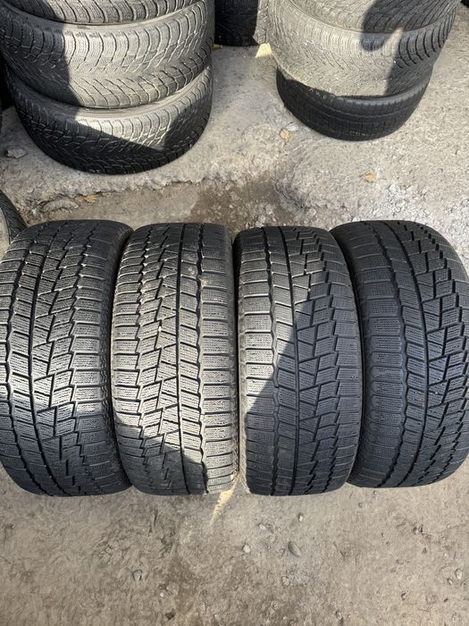 225 50 17 Maxxis зимові шини