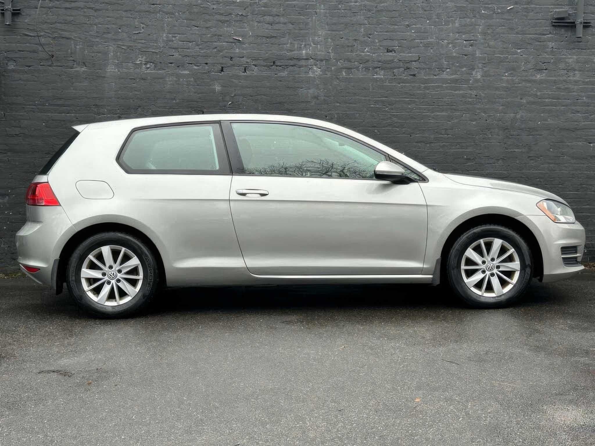 2015 Volkswagen Golf TSI S