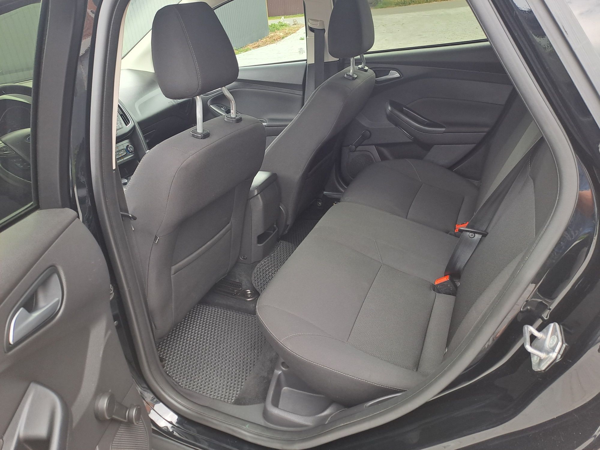 FORD FOCUS 2017 року