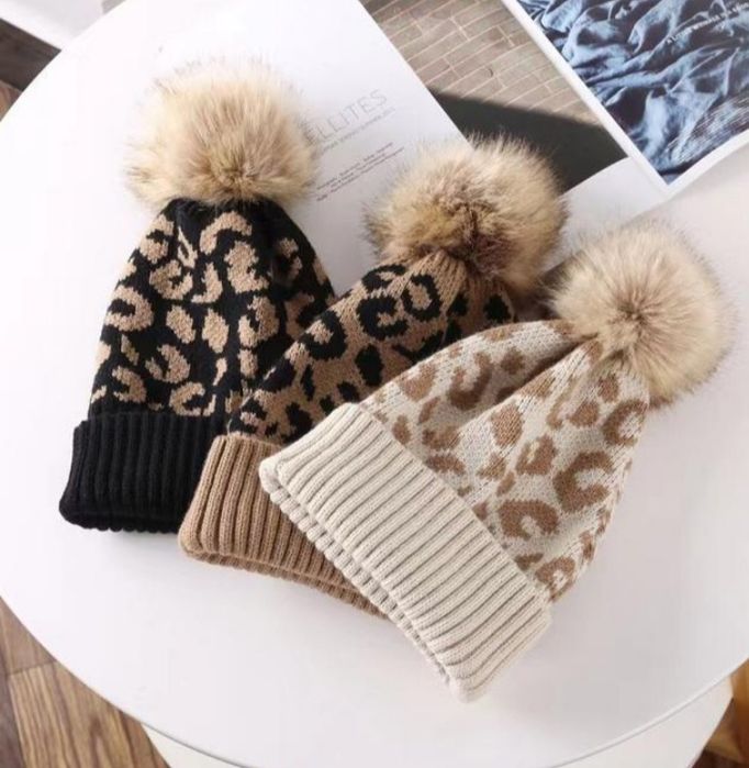 Жіночі зимові головні убори різні