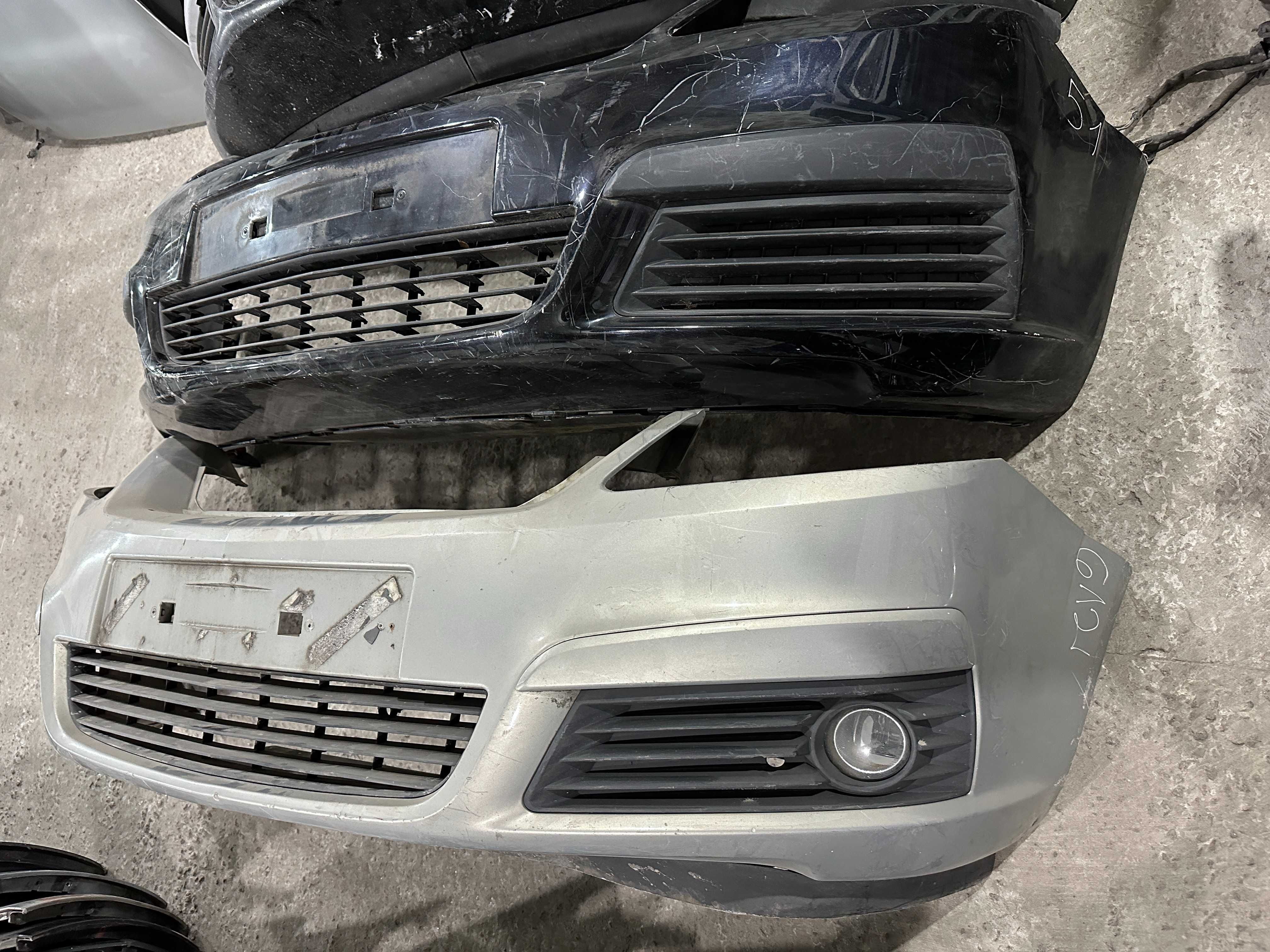 Передний бампер Opel Zafira B Опель Зафира Б 2005 -  дорест