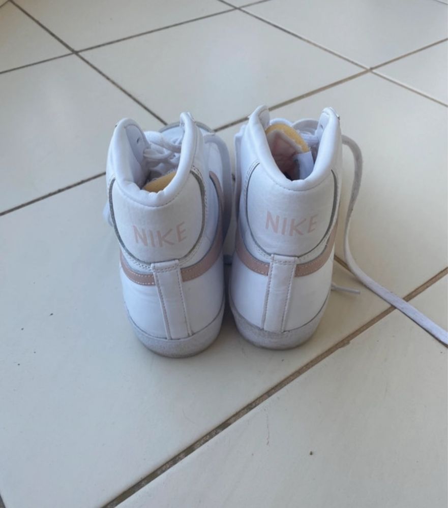 Tenis nike blazer