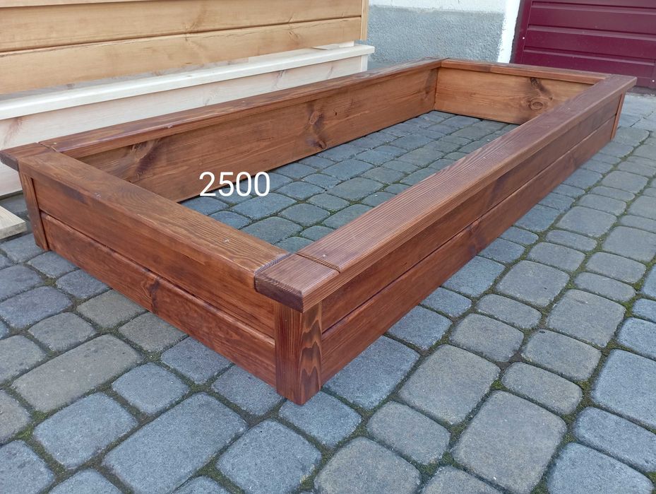 Нагробок дерев'яний гробівець обрамівка на цвинтар кладовище