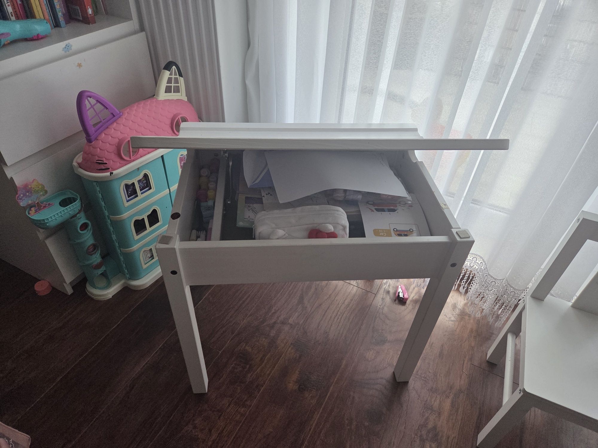 Stolik z krzesełkiem IKEA