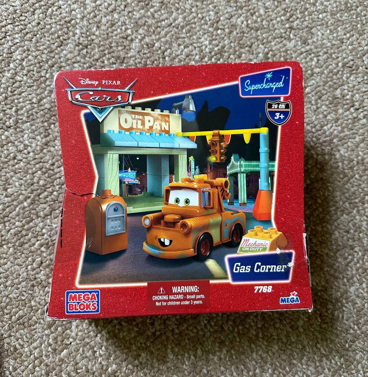 Рідкісний Mega Bloks Тачкі набір Gas corner