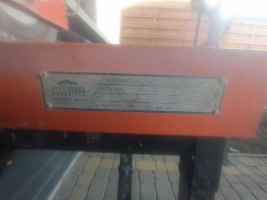 Przecinarka do płytek Norton Clipper do cięcia dużych formatów 120