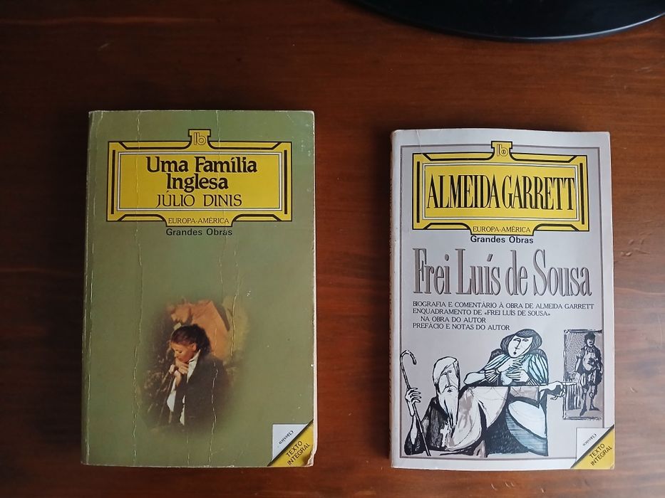 Livros Uma família inglesa e Frei Luís de Sousa