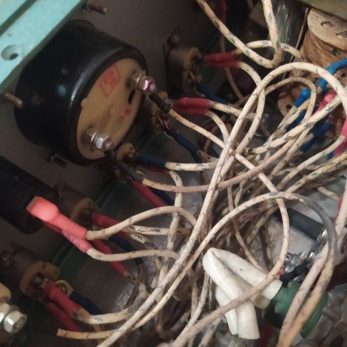 Зарядное устройство,выпрямитель