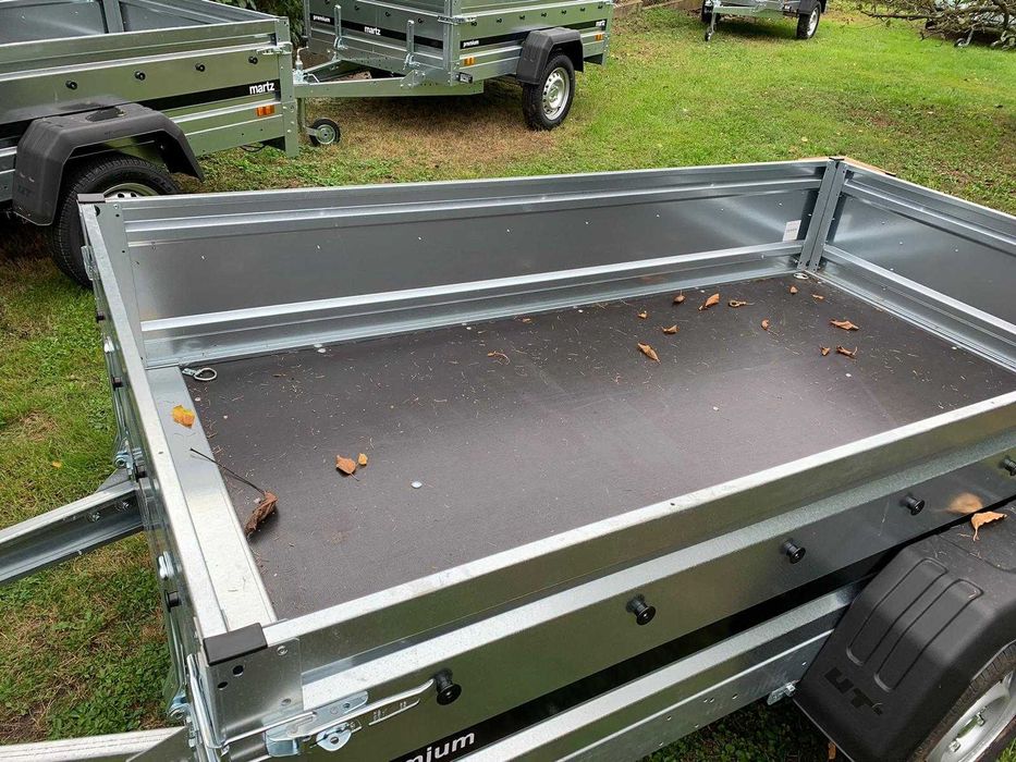 Sprzedam przyczepkę samochodową Martz PREMIUM 230x126 RESOR -rok 2025