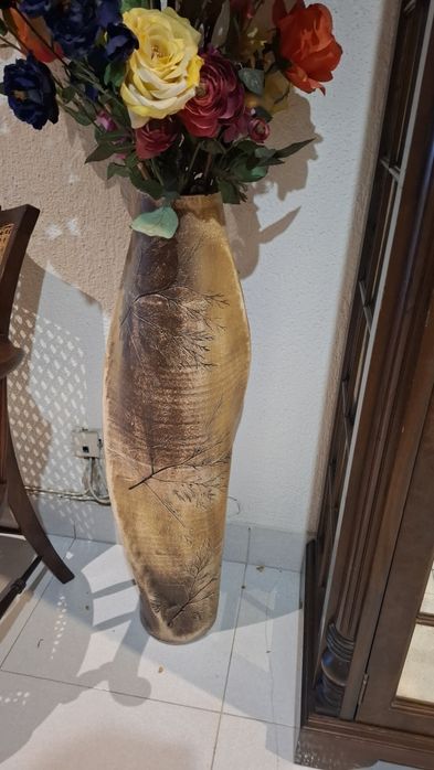 Vaso decorativo castanho