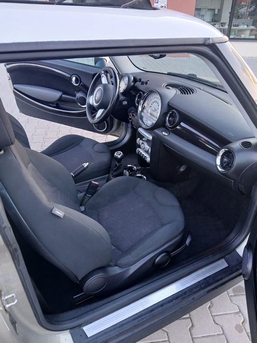 Mini Cooper z 2009 r.