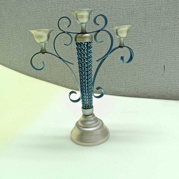 Канделябр, Подсвечник на 3 свечи
Металл (латунь/титан)