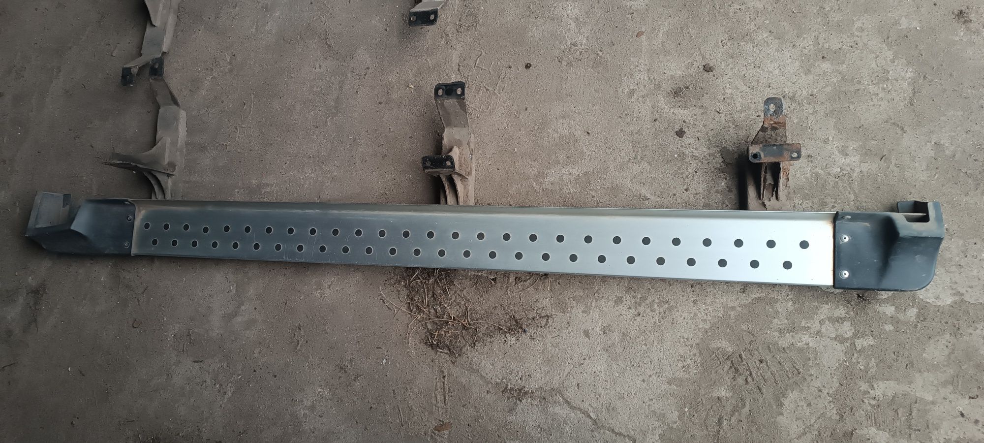 Listwa progowa, progi do Suzuki grand Vitara II