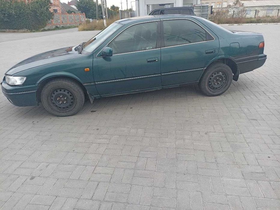 Продам Тойота Камри 20 автомат с переоформлением