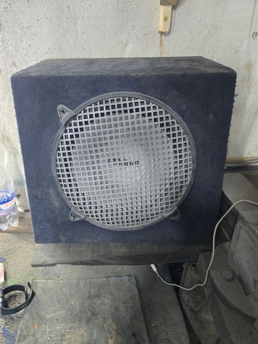 Сабвуфер Magnat з коробом