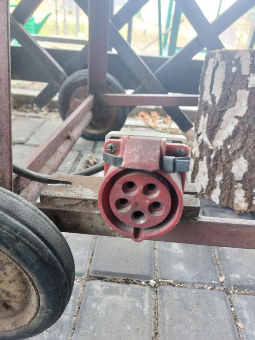 Piła cyrkulatka krajzega na siłę