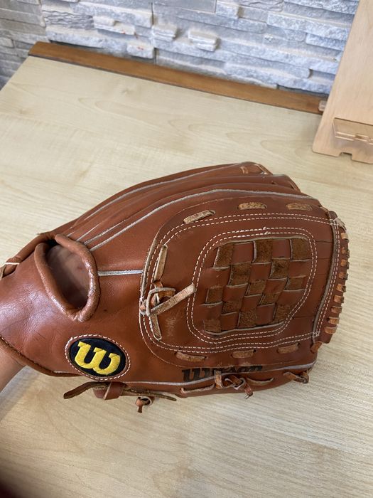 Бейсбольна перчатка Wilson оригінал