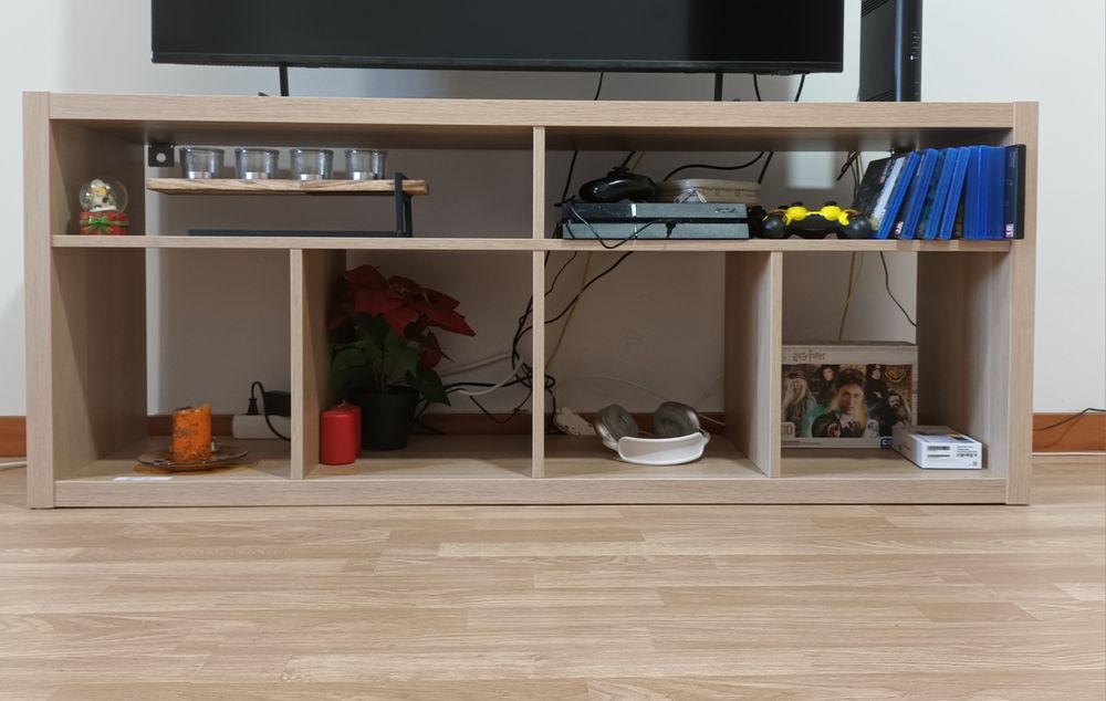 Movel tv ikea, medidas 1.47x 60. En bom estado
