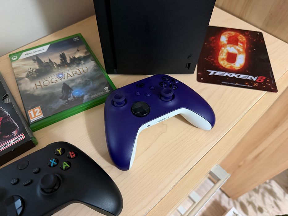 Konsola MICROSOFT Xbox  series X 1 TB 2 pady