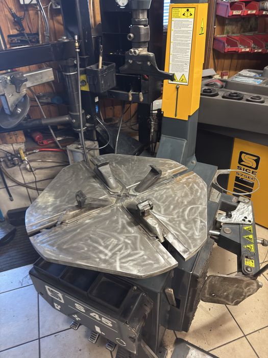 Maszyny do zakladu wulkanizacyjnego klasy premium. W super stanie