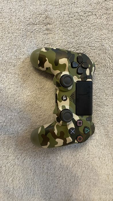 Play station 4 slim + gta 5
