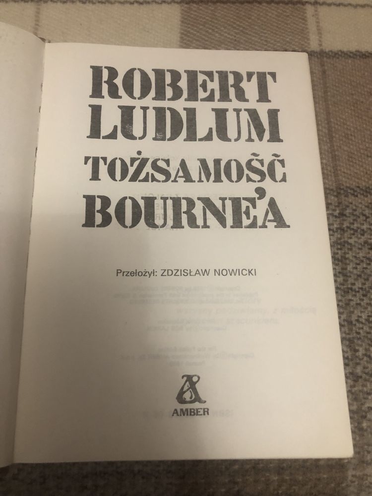 Robert Ludlum, Tożsamość Bourne'a