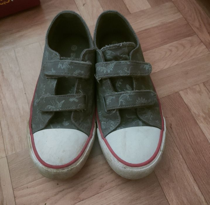 Buty kapcie chłopięce