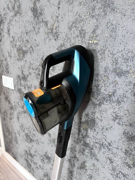 Пилосос Ручний Philips б/у в Ідеалі ! Повний комплект