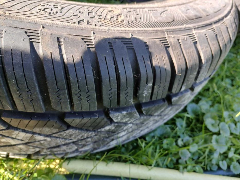 opony zimowe  15 cali semperit komplet 185/65/15