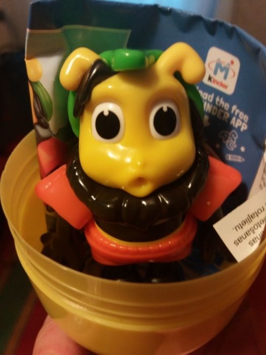 Киндер Maxxi продам або обміняю