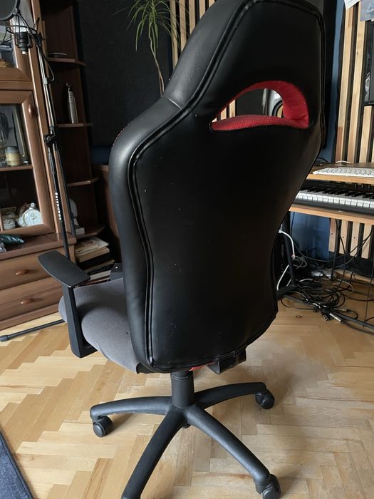 Крісло офісне, геймерське