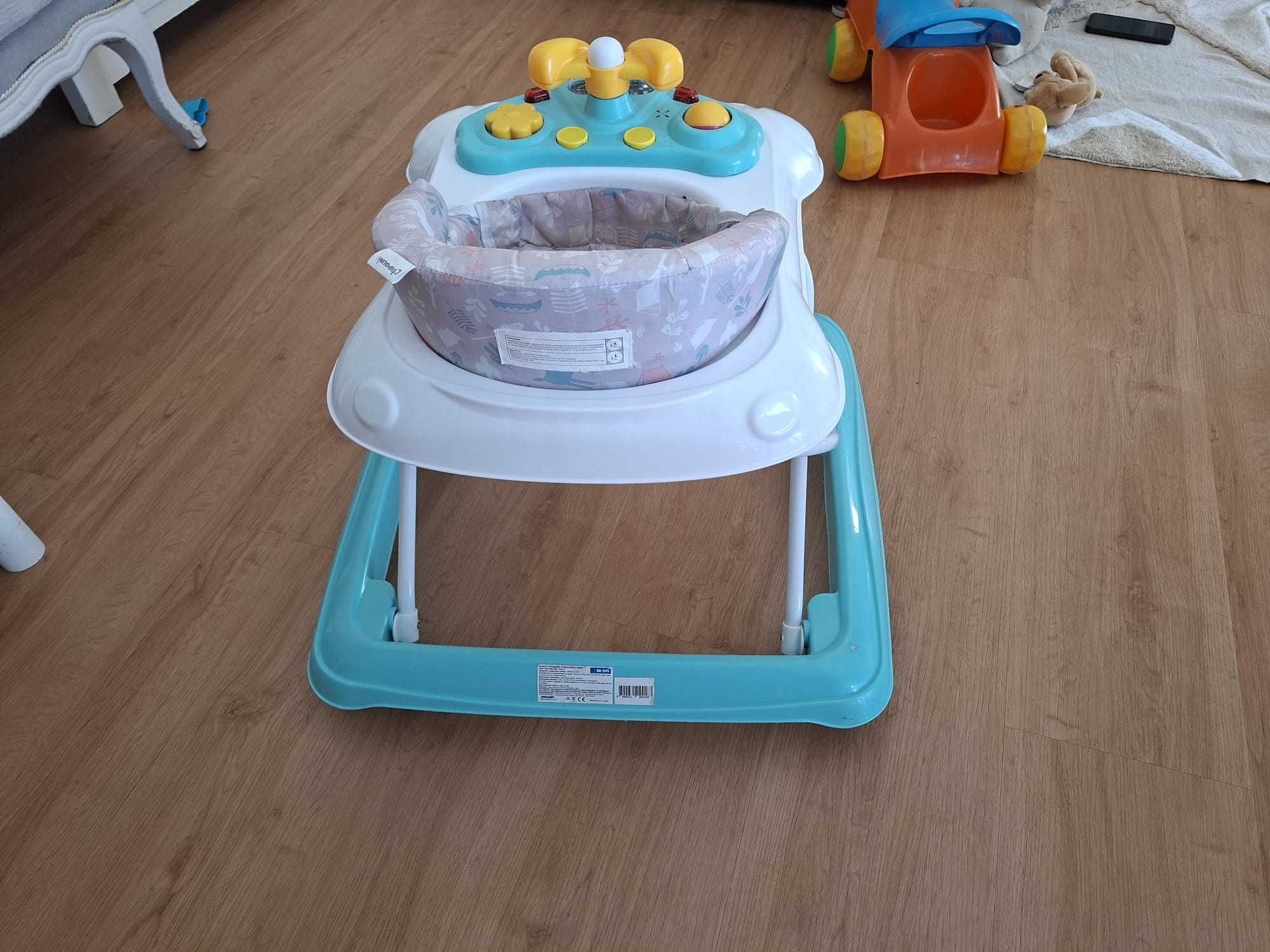Andarilho Aranha multifunções para bebé da Chipolino