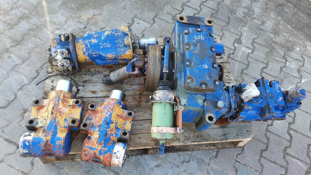 koparka liebherr A 902 A 900 skrzynia rozdzielcza hydromotor 91r