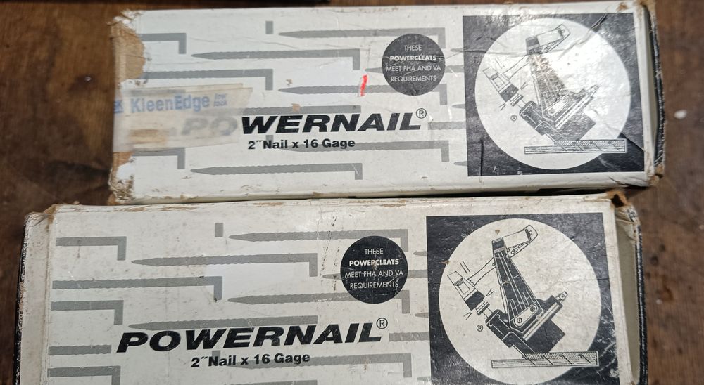 Pistolet POWERNAILER do montażu desek drewnianych