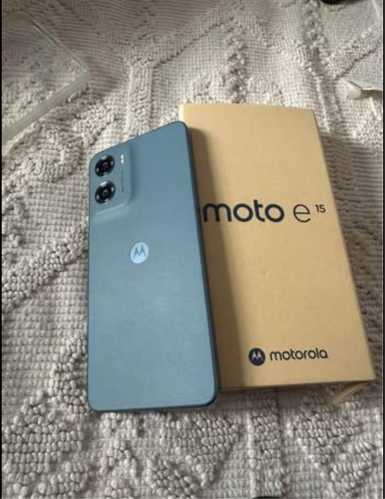 Telemovel novo Moto E15