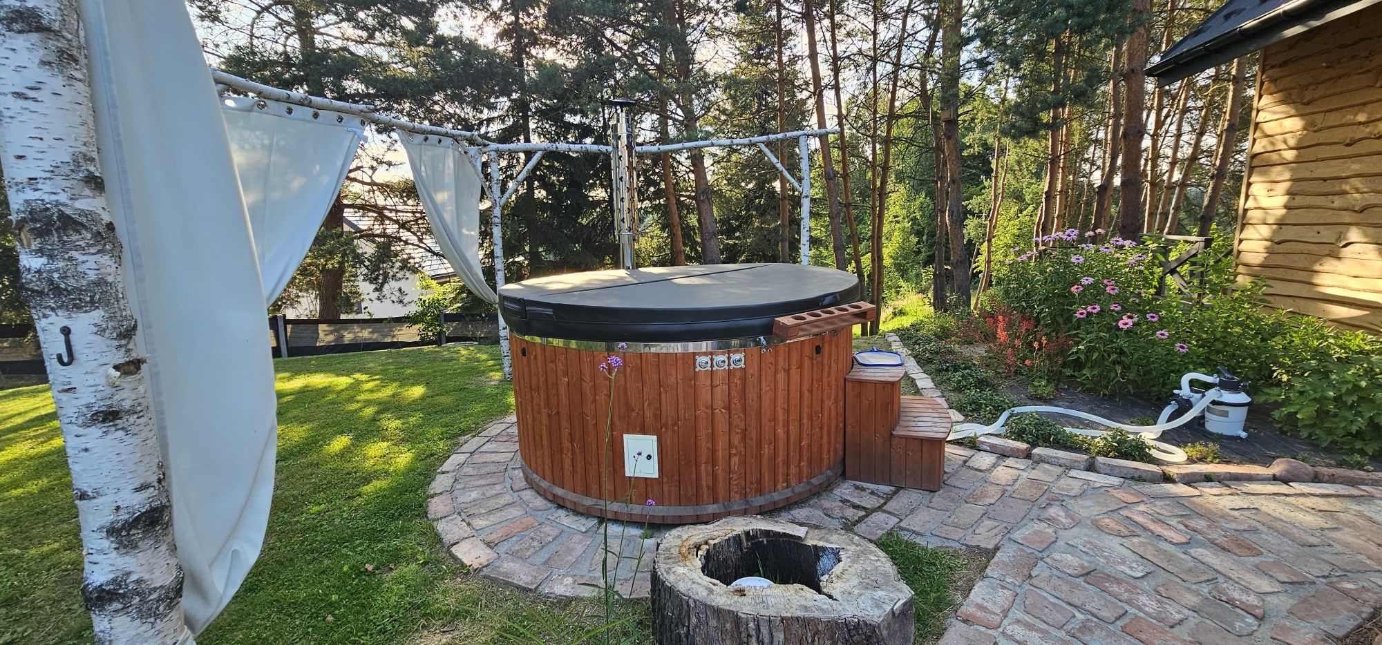 Domek z altaną ogrodową do wynajęcia