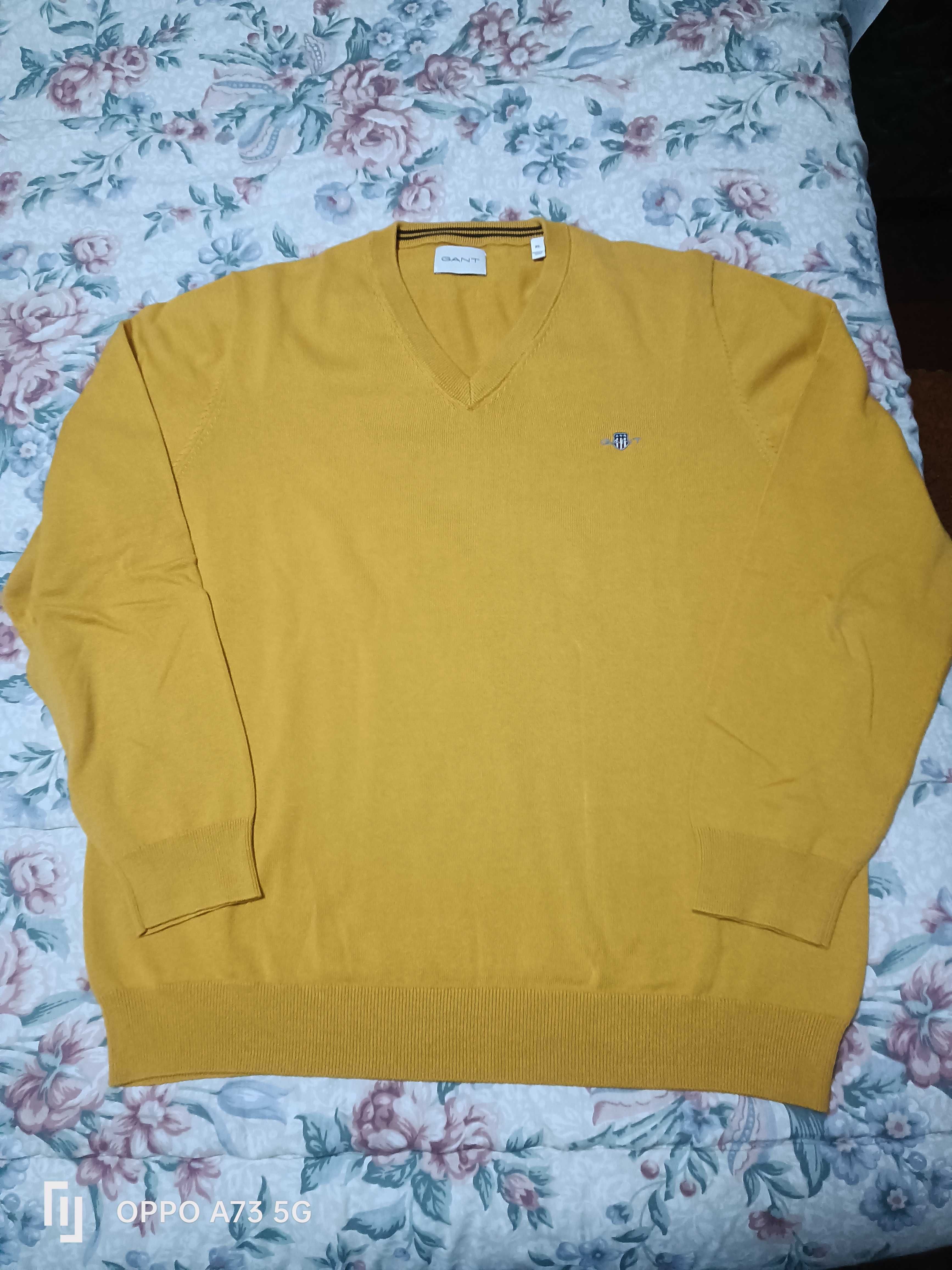 Camisola GANT decote em V, amarela.