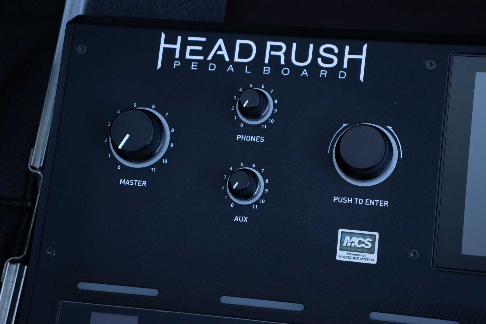 Headrush Pedalboard + Thon Case